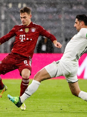 V体育官网-格拉德巴赫球队备战下场比赛，决心全力以赴