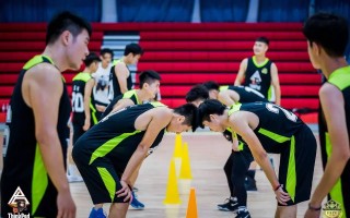 vsports体育-防守端展现团队力量，对手难有突破机会