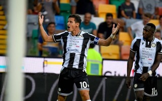 vsports体育-乌迪内斯首发阵容调整，备战下一轮较量