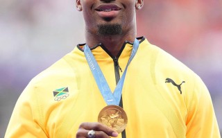 V体育-铁饼比赛中立陶宛选手力压尔罗夺冠