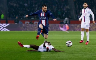 vsports体育-尤文图斯后卫凯里昂因伤无缘大名单