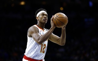 V体育官方app-雄鹿客场负于开拓者，博格达诺维奇受伤离场