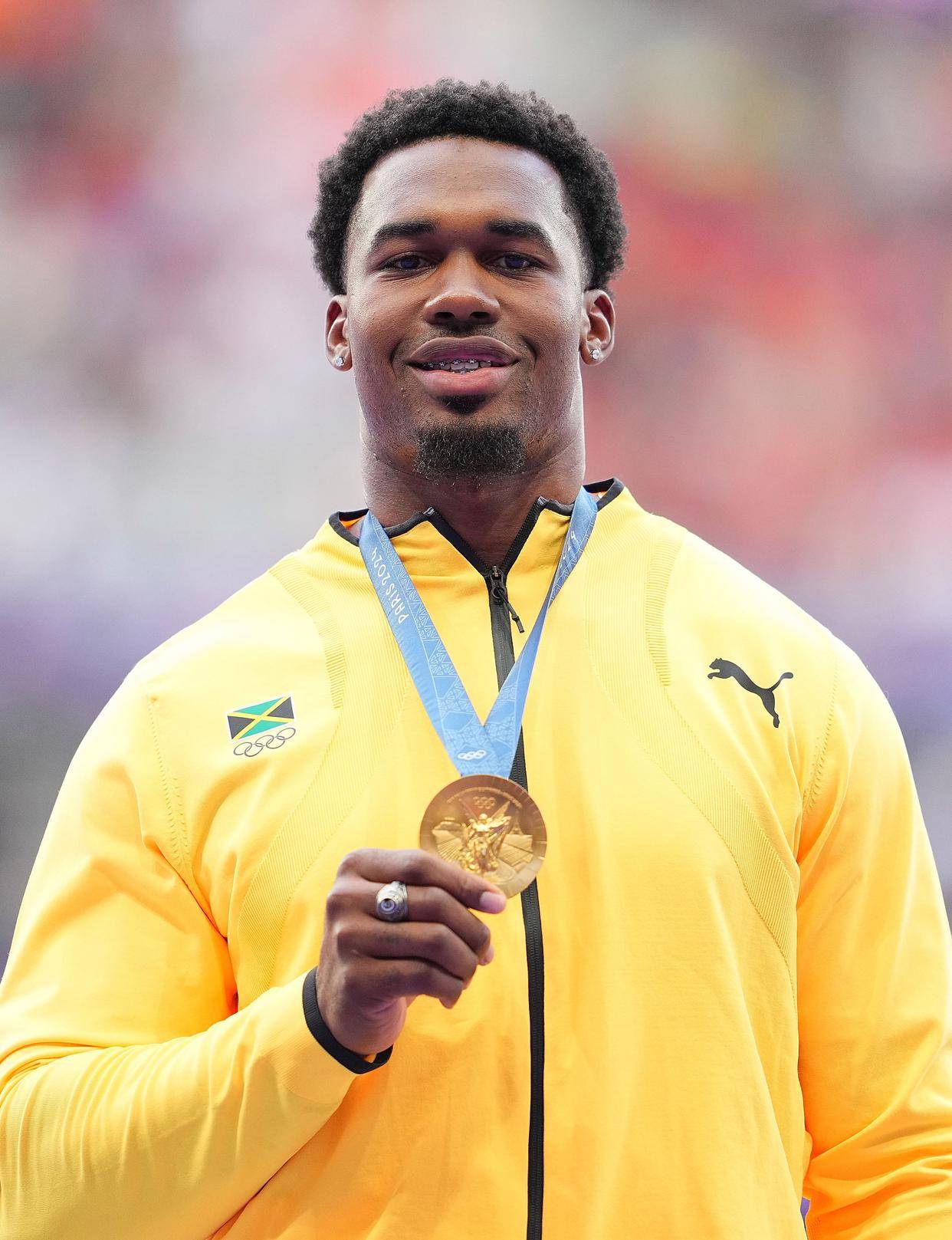 V体育-铁饼比赛中立陶宛选手力压尔罗夺冠-第1张图片-V体育