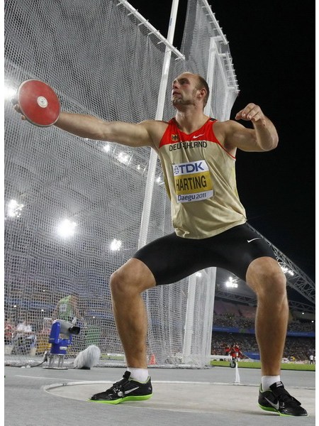 V体育-铁饼比赛中立陶宛选手力压尔罗夺冠-第2张图片-V体育