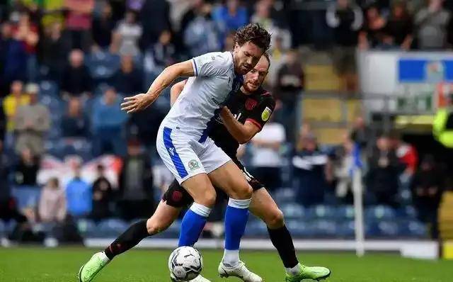 vsports体育-利兹联创造连胜纪录，晋级越发从容-第1张图片-V体育