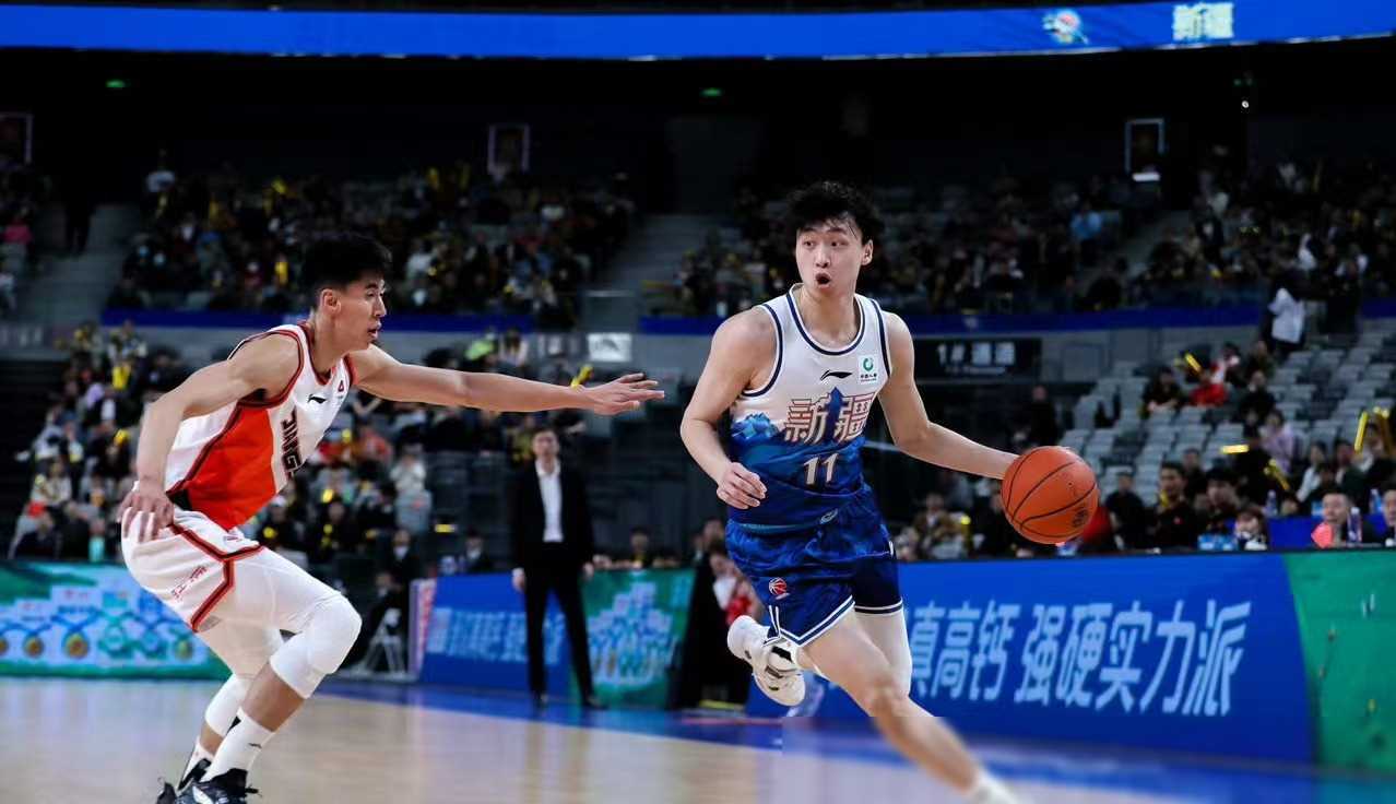 vsports体育-赛季初段激战连连，各队胜负悬念重重-第1张图片-V体育