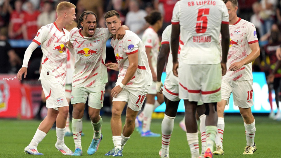 V体育官网-奥格斯堡主场全力争胜,取胜在望领跑-第2张图片-V体育 V体育官网-奥格斯堡主场全力争胜,取胜在望领跑-第2张图片-V体育