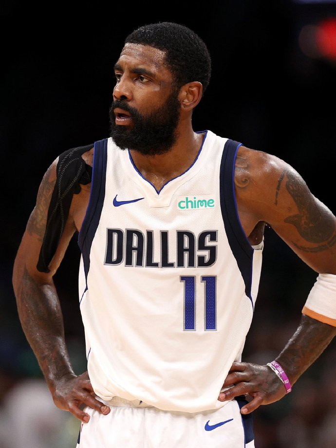 V体育官方app-欧文狂砍高分，凯尔特人力克篮网挺进季后赛-第1张图片-V体育