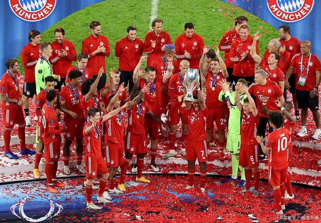 V体育-足球豪强备战,争夺荣耀无比激烈-第1张图片-V体育 V体育-足球豪强备战,争夺荣耀无比激烈-第1张图片-V体育