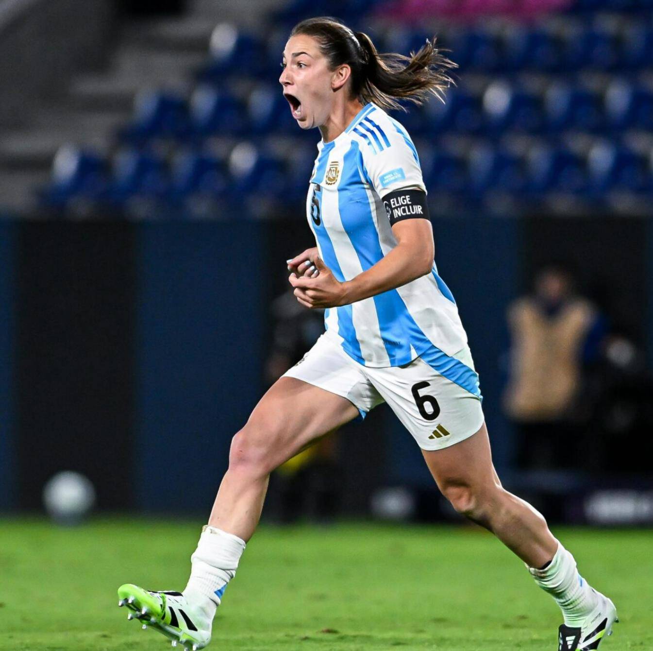 V体育官网-阿根廷女足联赛中发生激烈冲突-第1张图片-V体育 V体育官网-阿根廷女足联赛中发生激烈冲突-第1张图片-V体育