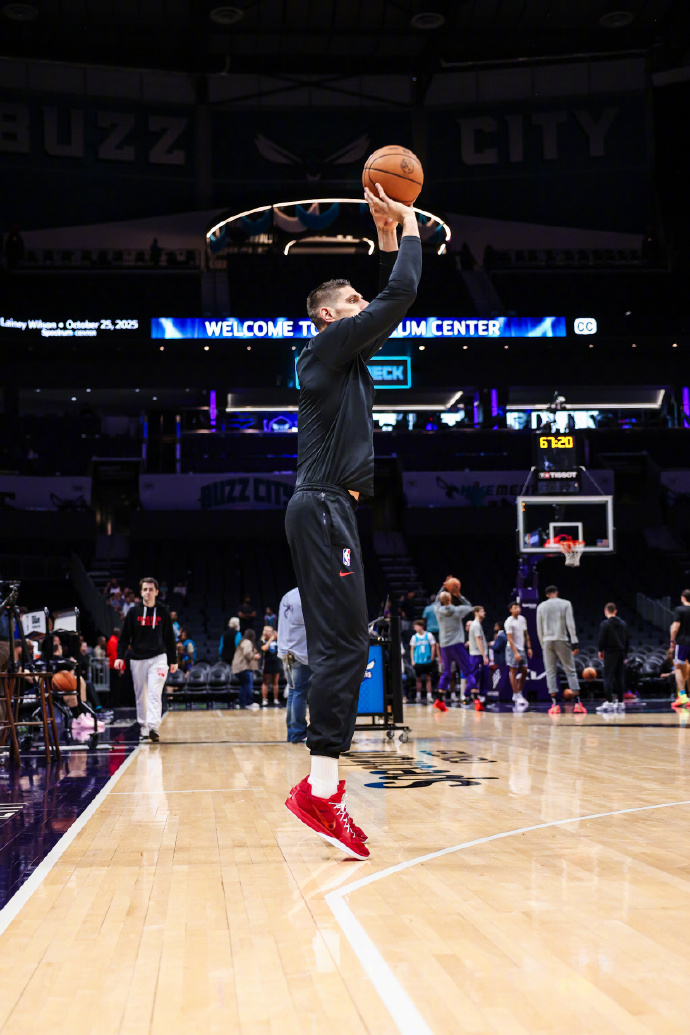 V体育官方app-公牛客场击败黄蜂,保持不败-第2张图片-V体育 V体育官方app-公牛客场击败黄蜂,保持不败-第2张图片-V体育